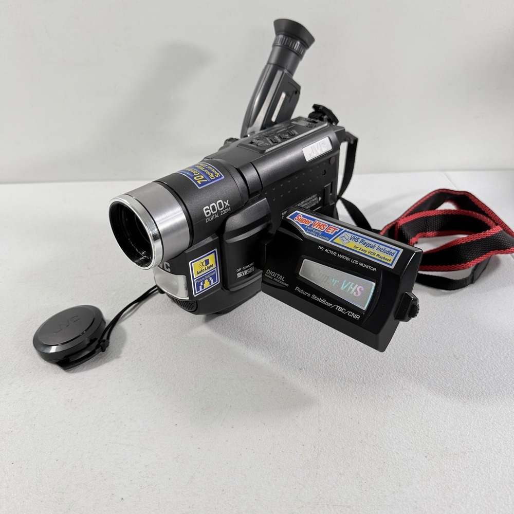 JVC GR-SXM240U Compact VHS-C SVHS-C‎ Super VHS Camcorder AS IS FOR PARTS READ